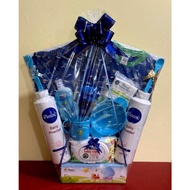 BABY SET HAMPER  Hamper 85 (FREE GREETING CARD)
