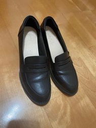 (二手）Ann’s質感素面粗跟5cm紳士鞋-黑39