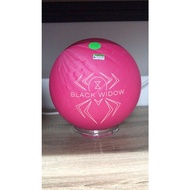 Hammer Black Widow Pink Urethane Bowling ball