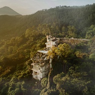 奧庫魯斯村 (Desa Oculus)