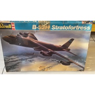 REVELL 4584 B-52H Stratofortress 1/144 'RARE'