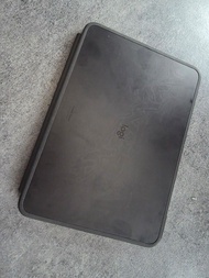 Logitech combo touch ipad pro 11 inch, m4 / m5 case