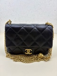 chanel香奈兒 晶片款 25C黑金羊皮方胖子 愛心金球扣鏈條包 18cm