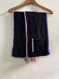 a la sha 黑色粉紫線條口袋毛線球球裝飾針織圍巾