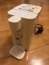 正版 Sanrio Hello Kitty 即熱飲水機