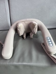 Breo 頸部按摩器