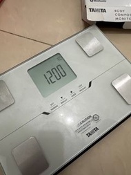 Tanita BC402WH 體重體脂磅
