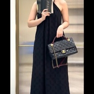 Chanel香奈兒紅色手柄孟買系列口蓋包