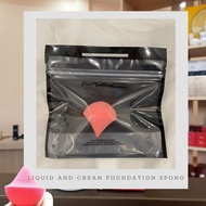 MAC ฟองน้ำ แต่งหน้า Pro Performance Sponge - Liquid and Cream Foundation Sponge