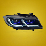 Antares | ชุดไฟหน้า E90 สำหรับ BMW 3 Series 05-12 พร้อมเลนส์ LED ไฟวิ่งกลางวันและไฟเลี้ยวแบบลำดับ