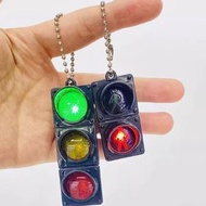 - - 1套2件 紅綠燈玩具交通號誌燈行人燈模擬發光鑰匙圈-平行進口