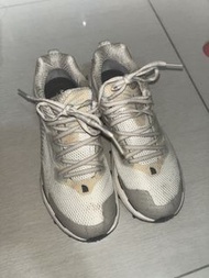 The North Face Vectiv 女款運動鞋