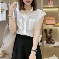 เสื้อผ้าแฟชั่นผู้หญิง เสื้อแขนกุด ลายทาง กระเป๋าหน้า เสื้อคอปก สีขาวและสีฟ้า เสื้อผู้หญิง - Kori [14