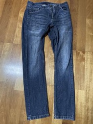Giordano 直筒牛仔褲