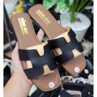 X-shaped sandals, flat sole 1cm high, soft straps, easy to coordinate, super pretty on feet, light a