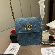 Chanel vip gift bag