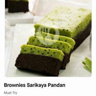 Bolu kukus Brownies Amanda Srikaya Pandan khas Bandung