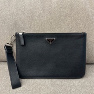 PRADA黑色防刮手拿包