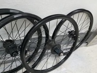 打包價$ 250      (16寸 349 碟煞輪組兩對) (一碟，一V)