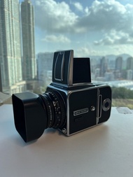 Hasselblad 500cm (500c/m) with c t* 80mm f2.8 Lens