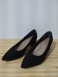 二手 Uniqlo 跟鞋 黑色 絨 heels