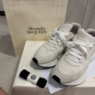 McQUEEN 羊皮小白鞋
