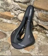 Merida 美利達公路山地自行車座子 坐墊 黑色