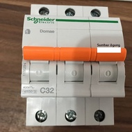 MCB 3PAS 32A Schneider Domae 400V 3 Phase Office Warehouse Factory