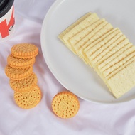 Fake Soda Cracker Cookies Artificial Sandwich Biscuits Dessert Crackers Food Models for Home Kitchen Shop Display Photography Props