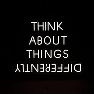 Think Differently Neon 客製化霓虹燈 氛圍裝飾燈 禮物 可調光