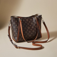 Foxer | กระเป๋าถือขนาดใหญ่