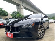 正2016年出廠 Maserati Ghibli 3.0L 超保值的黑車＋黑麂皮內裝+黑頂蓬 認證保固一年起