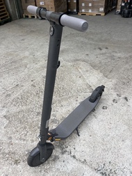 Ninebot E25電動滑板車