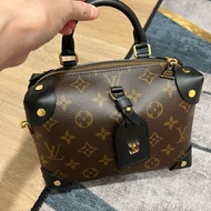 Louis Vuitton -Petite Malle Souple 型號： M45571