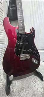 Fender Stratocaster made in Japan Electric Guitar - Red