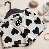 H&M Children's Heart Pattern Shorts Size 4-5 Years Old (Age May Not Be Straight Please See The In Th