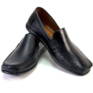 Chinatown Leather คัทชูว์ผู้ชายหนังวัวอย่างดีสีดำ