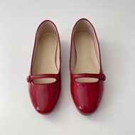 ขวดใหญ่สวยมาก ~! รองเท้าคัชชูส้นแบนปากตื้นหัวกลมหนังแท้ฮิตในเน็ตรองเท้าบัลเลต์สีแดงรองเท้าคัทชูรองเท้าผู้หญิง