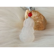 P675 - Natural Chalcedony ~Guanyin~ Pendant 天然玉髓白冰 ~观音~ 吊坠