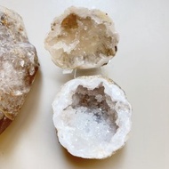 S-4 摩洛哥白水晶聚寶盆