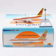 โมเดลเครื่องบิน Boeing 737-200 สเกล 1:200