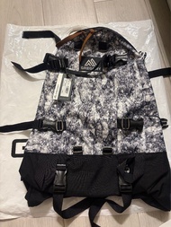 Gregory 迷彩背包 33L