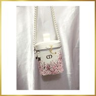 Dior Gift Set Beauty Makeup Pouch Vanity Exclusive Gift Berkualitas