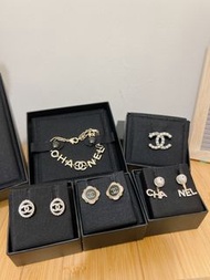 Chanel 耳環/ CC logo earrings