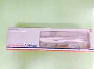 Herpa / Hogan Wings 1:200 1097 AA American Airlines B777-200 N777AN - Model  (With Display Stand)