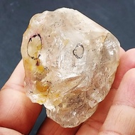 Quartz Crystals Have Water Inside 2 Points. Enhydro (143g 5.9x5.1x4.1cm.)