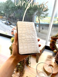 極少有雪山白啞面鱷魚皮革長銀包