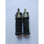 Footstep foot step rear footrest SUZUKI A100 a 100 FR 70 FR70 FR 80 FR80
