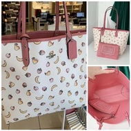 Bag &amp; wallet Coach 新款 雙面可用 生果 print tote 袋 手袋 handbag