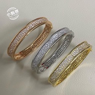 New Style Elegant Small Waist V Gold Full Diamond Gypsophila Star Same Style Light Luxury Stacked Br